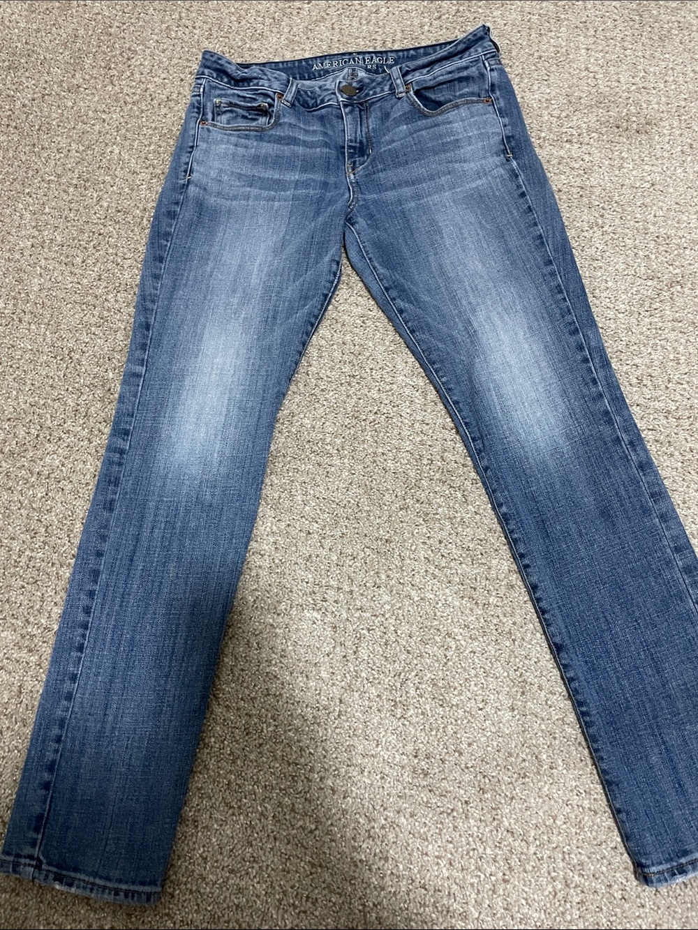 American Eagle Outfitters Women's Faded Blue Skinny Jeans Size 10